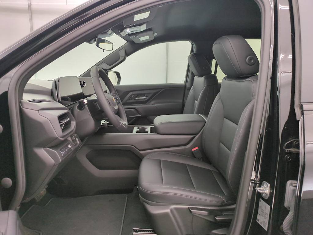 Thumbnail: 2026 Chevrolet Silverado EV - 4