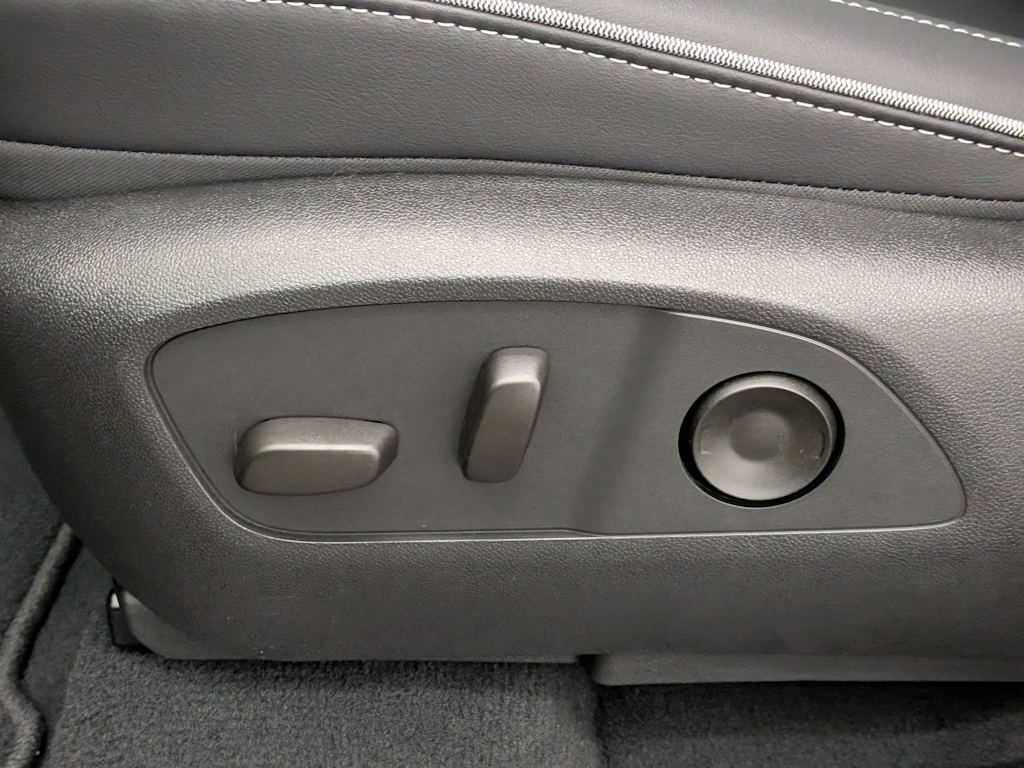 Thumbnail: 2026 Chevrolet Silverado EV - 24