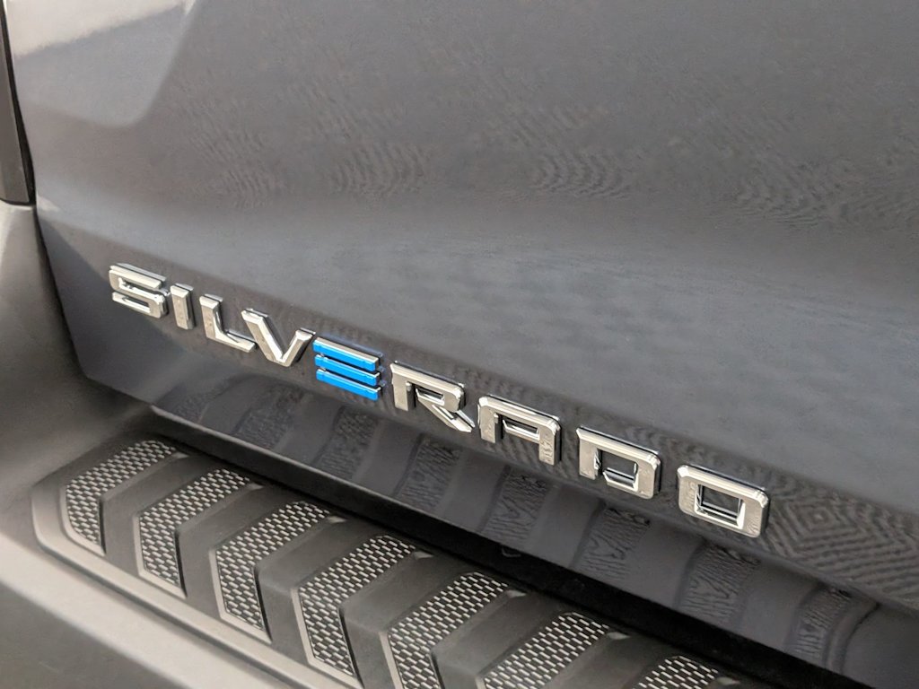 Thumbnail: 2026 Chevrolet Silverado EV - 23