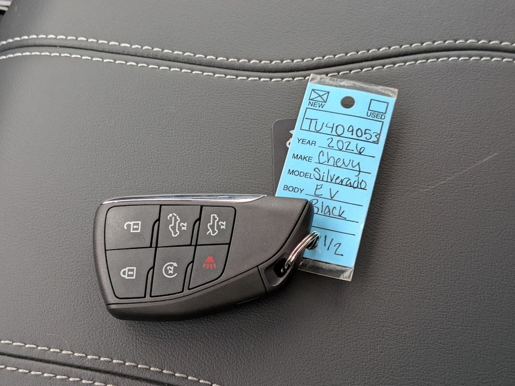 Thumbnail: 2026 Chevrolet Silverado EV - 17