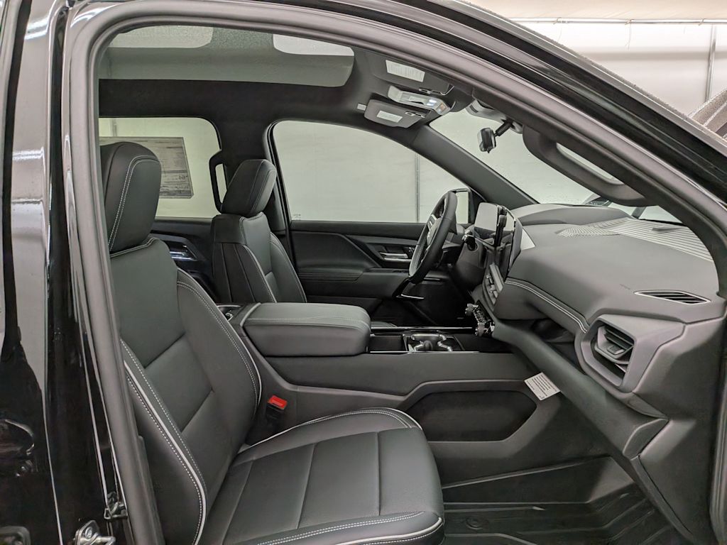 Thumbnail: 2026 Chevrolet Silverado EV - 11