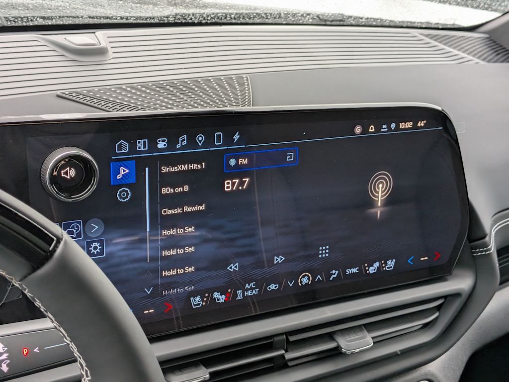 Thumbnail: 2026 Chevrolet Silverado EV - 32