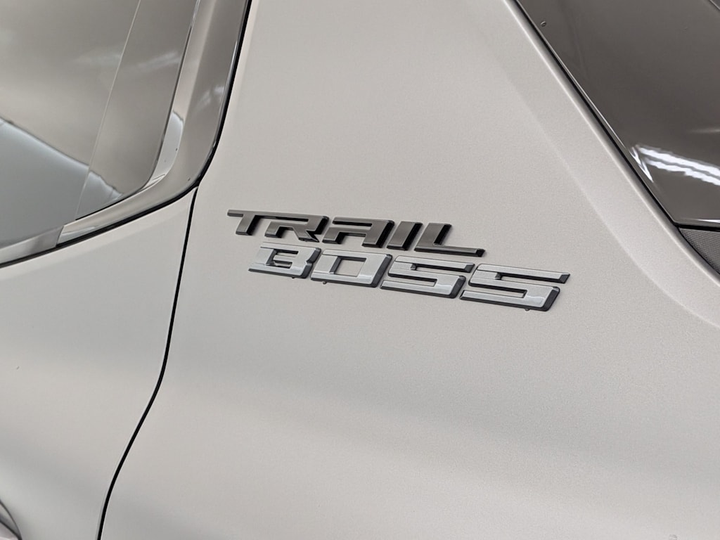 Thumbnail: 2026 Chevrolet Silverado EV - 7