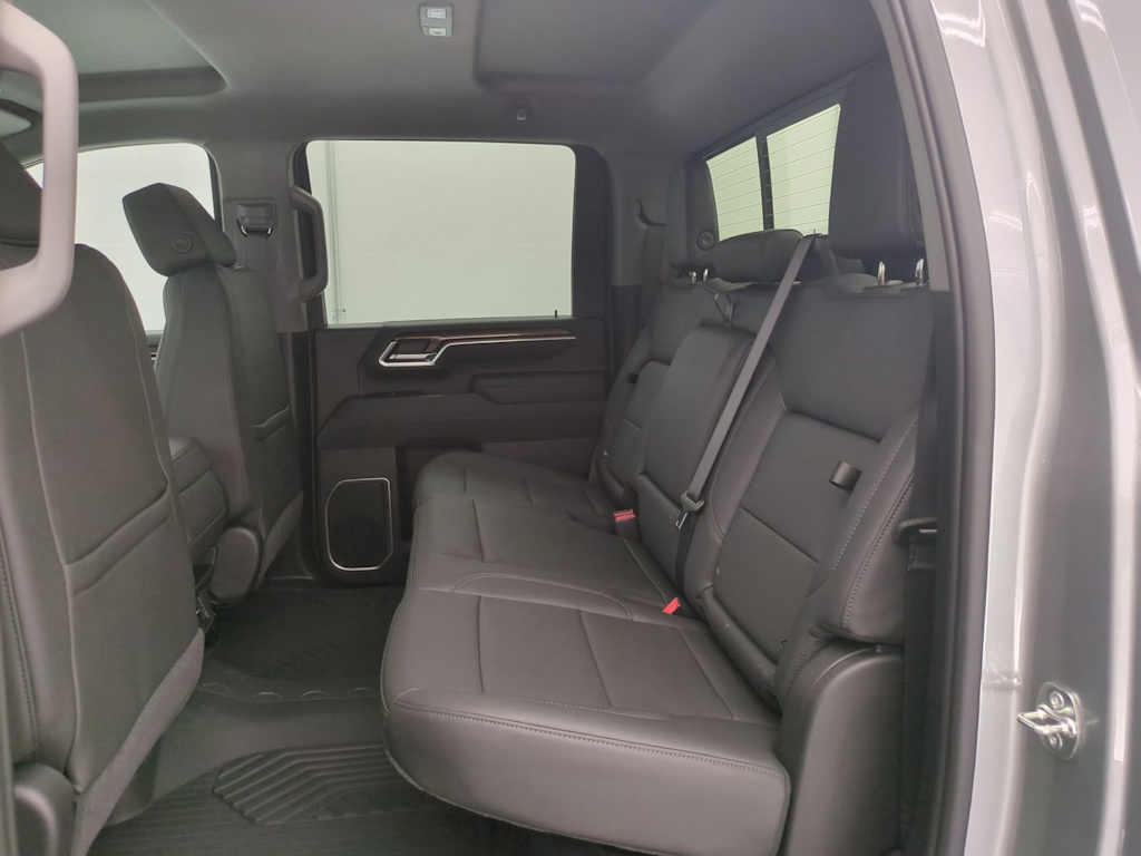 Thumbnail: 2026 Chevrolet Silverado 2500 - 26