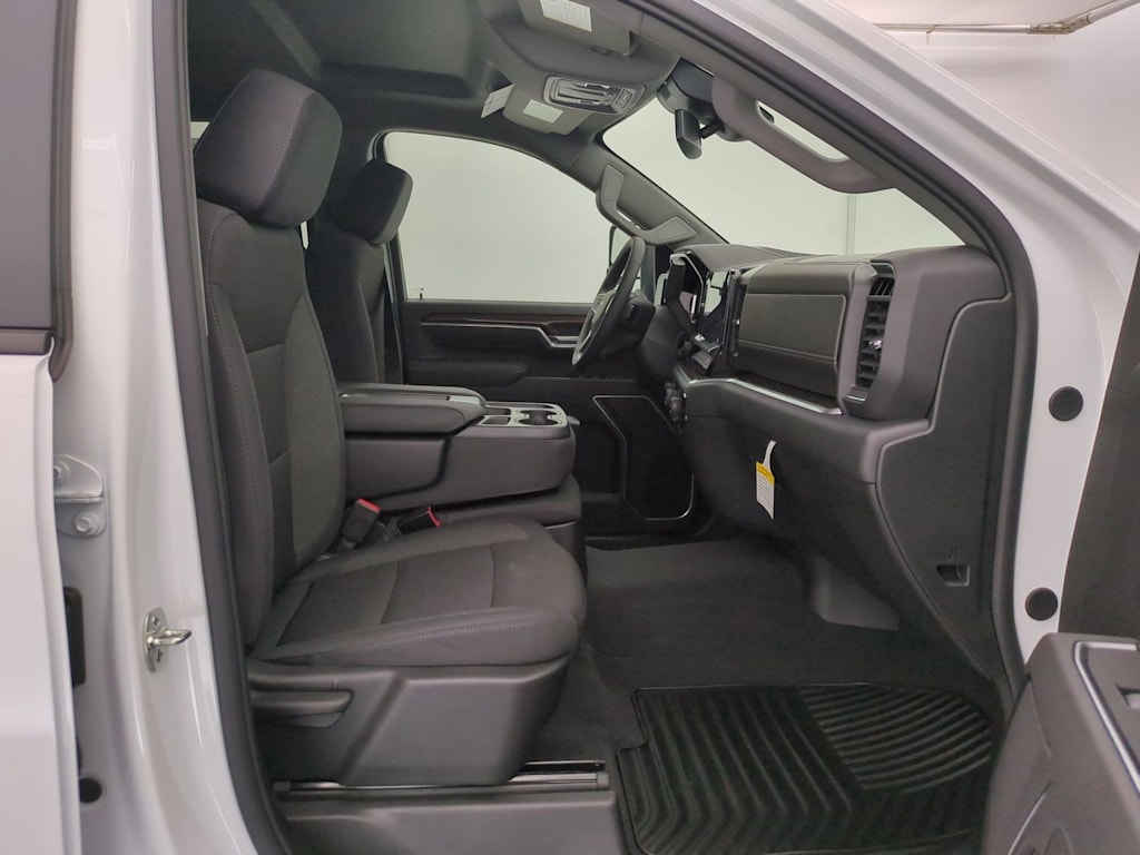 Thumbnail: 2026 Chevrolet Silverado 2500 - 12