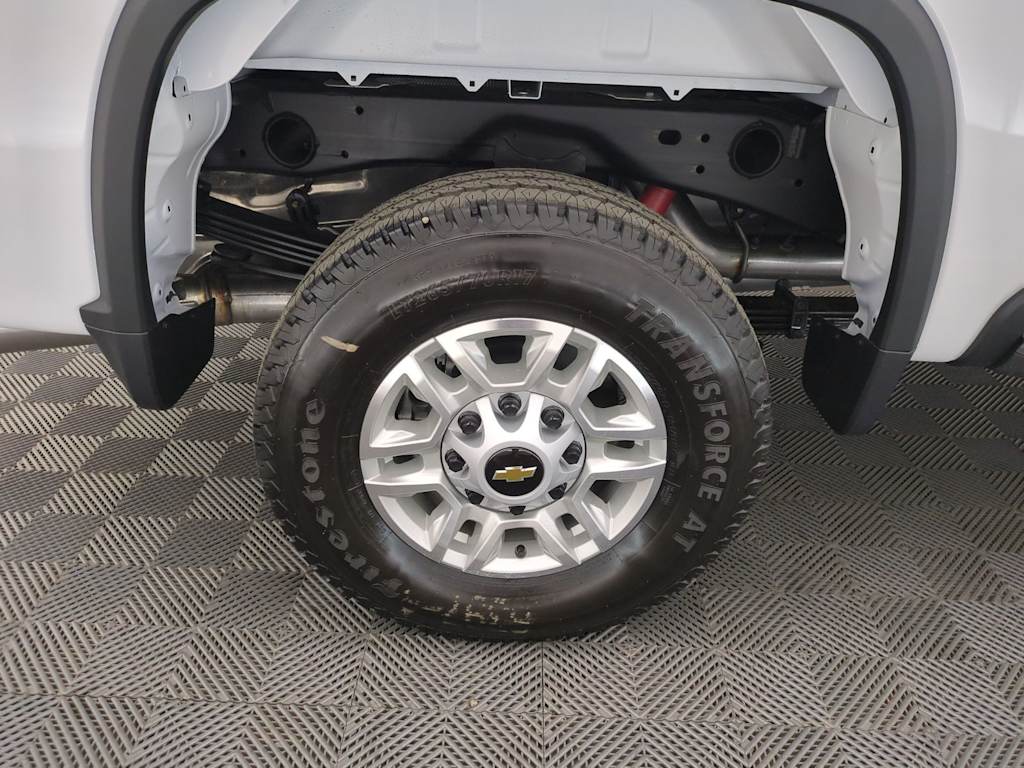 Thumbnail: 2026 Chevrolet Silverado 2500 - 8