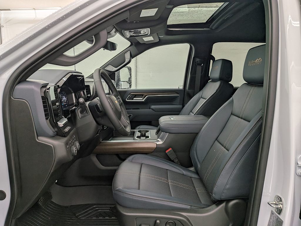 Thumbnail: 2026 Chevrolet Silverado 2500 - 11