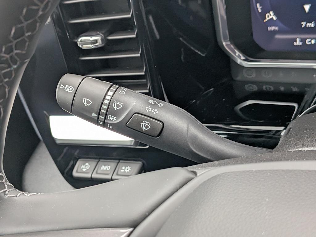 Thumbnail: 2026 Chevrolet Silverado 2500 - 34