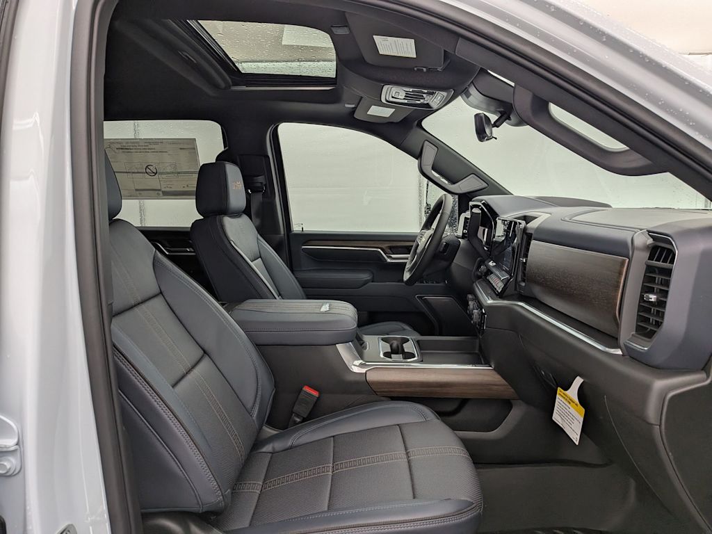 Thumbnail: 2026 Chevrolet Silverado 2500 - 12