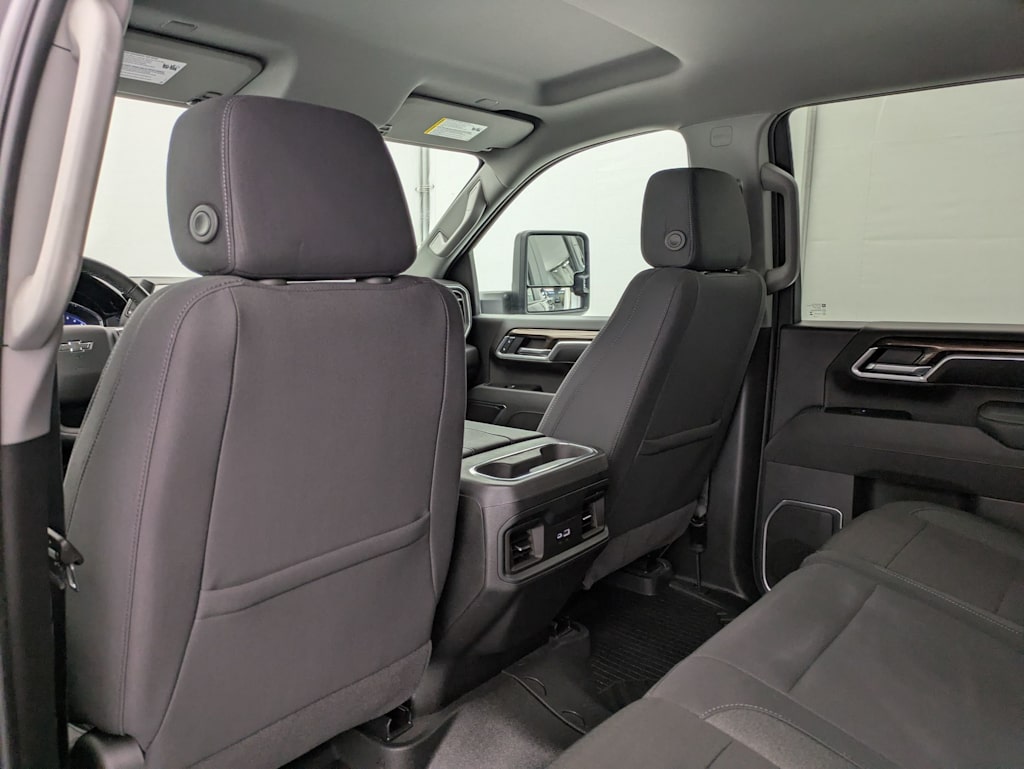 Thumbnail: 2025 Chevrolet Silverado 3500 - 12