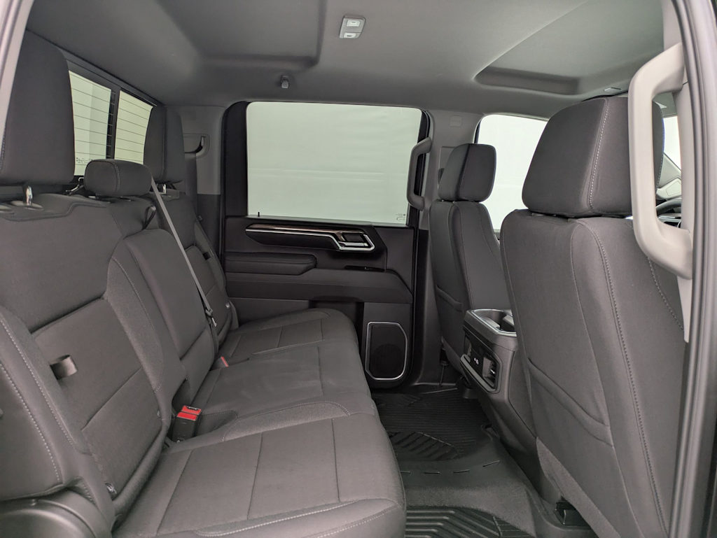Thumbnail: 2025 Chevrolet Silverado 3500 - 30