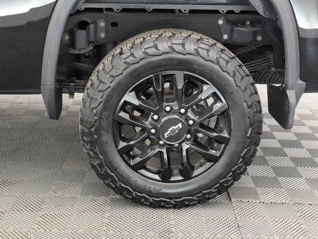 Thumbnail: 2025 Chevrolet Silverado 3500 - 8