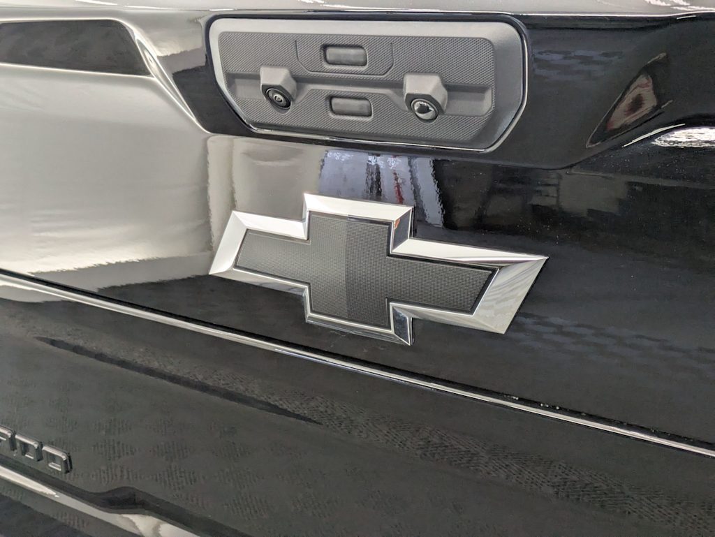 Thumbnail: 2025 Chevrolet Silverado 3500 - 25
