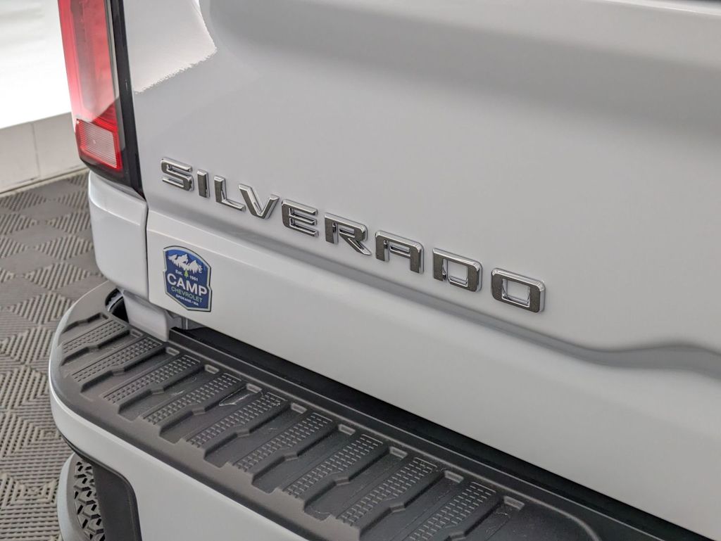 Thumbnail: 2026 Chevrolet Silverado 3500 - 27