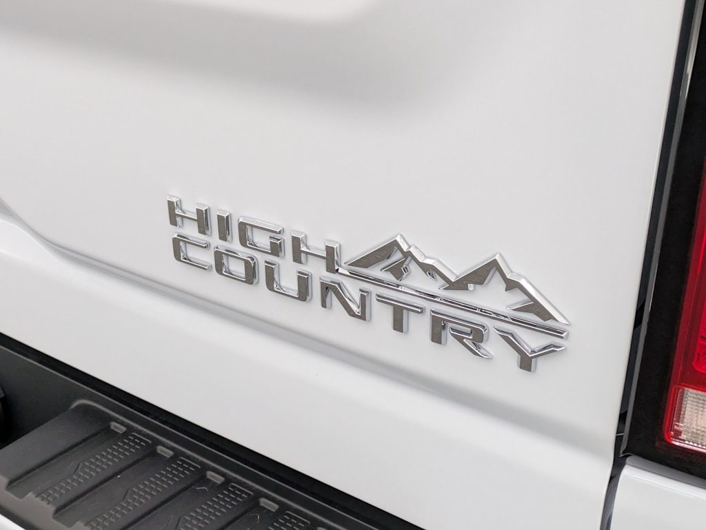 Thumbnail: 2026 Chevrolet Silverado 3500 - 25