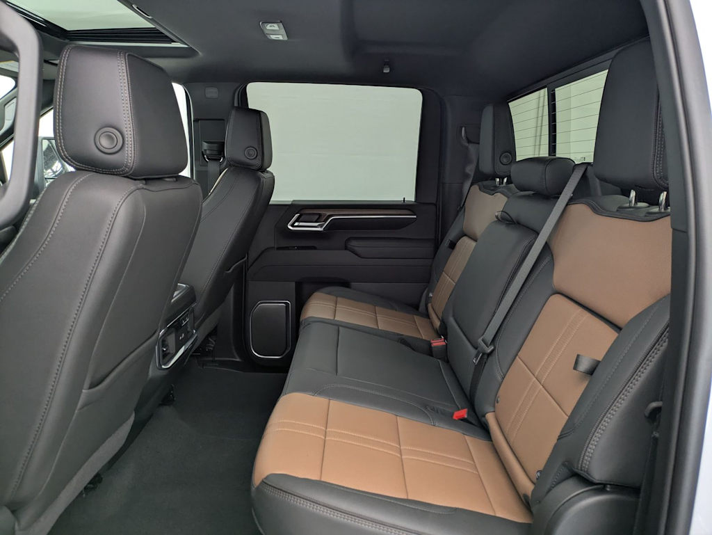 Thumbnail: 2026 Chevrolet Silverado 3500 - 30
