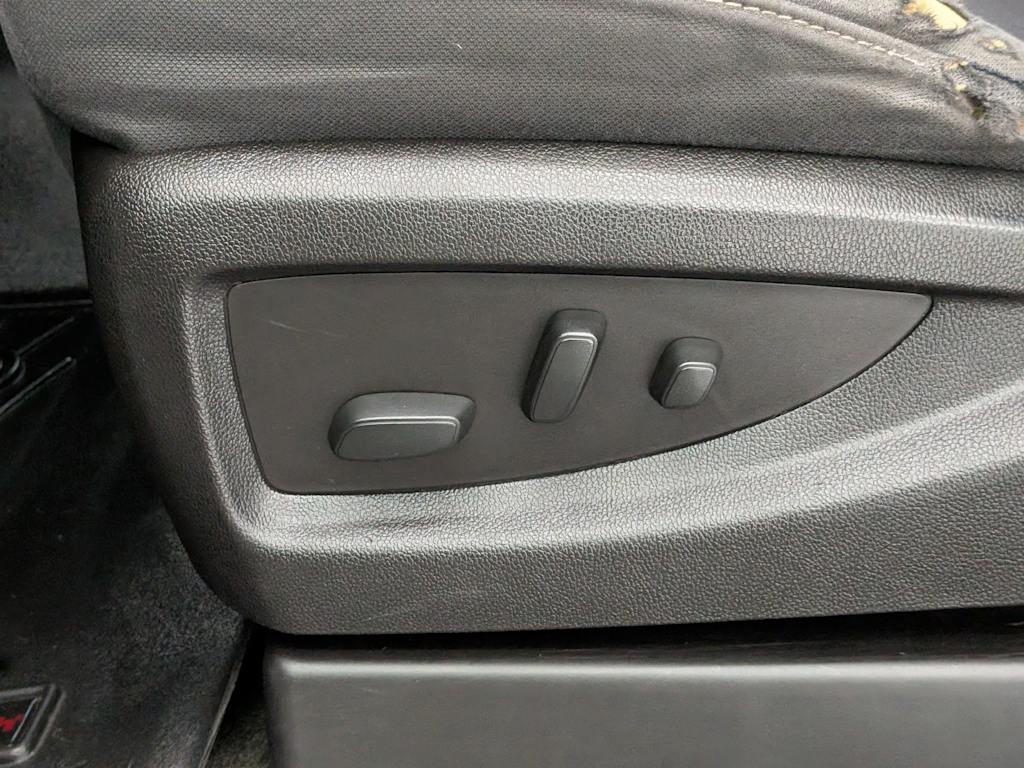 Thumbnail: 2016 Chevrolet Silverado 3500 - 27