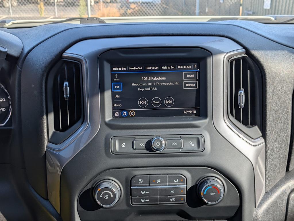 Thumbnail: 2022 Chevrolet Silverado 3500 - 33