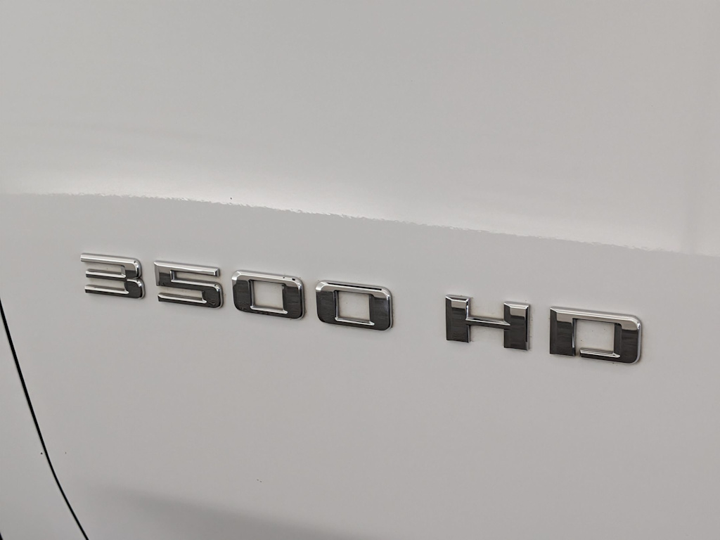 Thumbnail: 2022 Chevrolet Silverado 3500 - 7