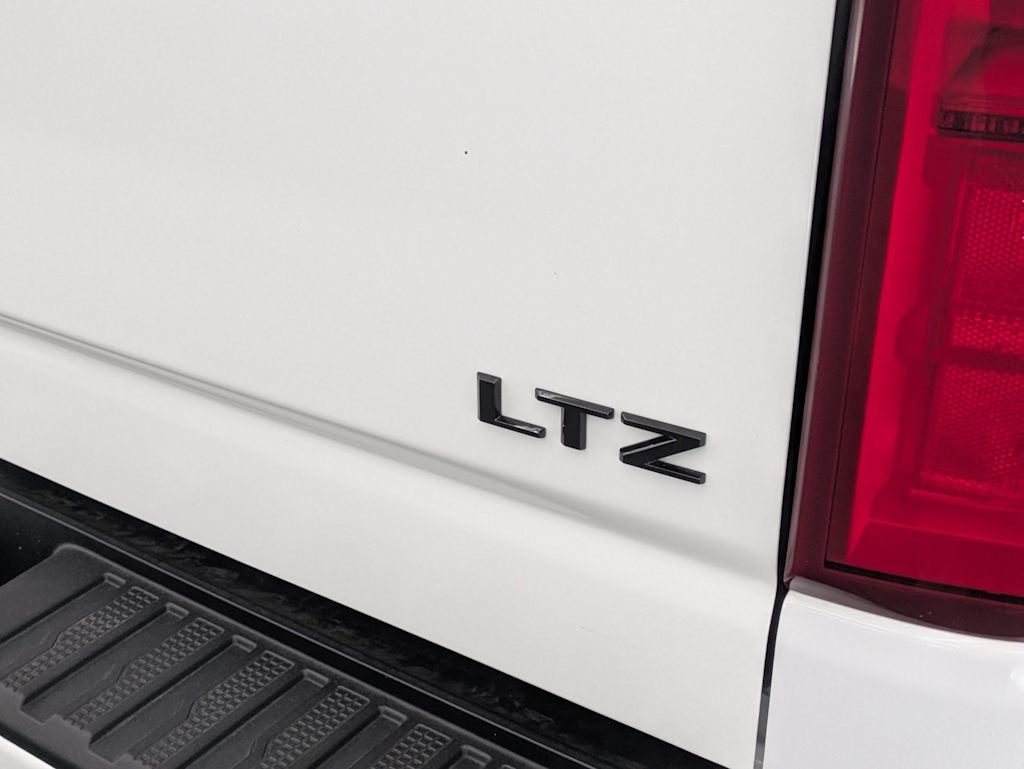 Thumbnail: 2021 Chevrolet Silverado 3500 - 26