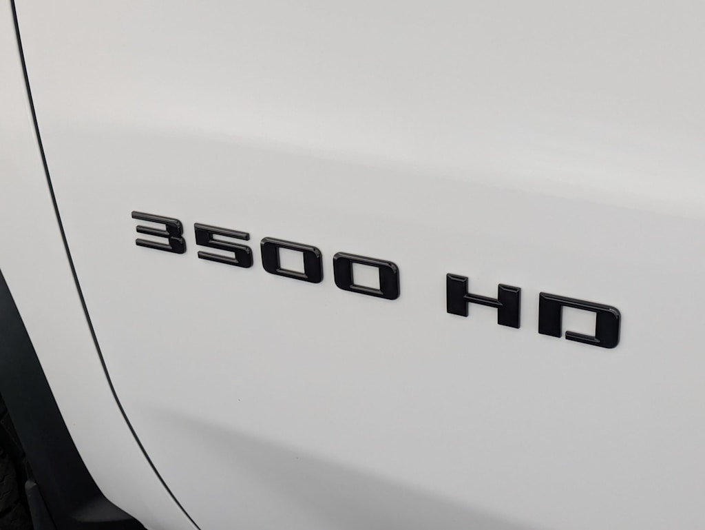 Thumbnail: 2021 Chevrolet Silverado 3500 - 7