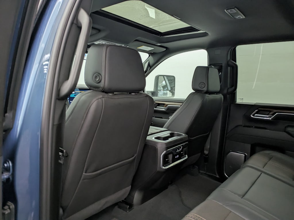 Thumbnail: 2024 Chevrolet Silverado 3500 - 13