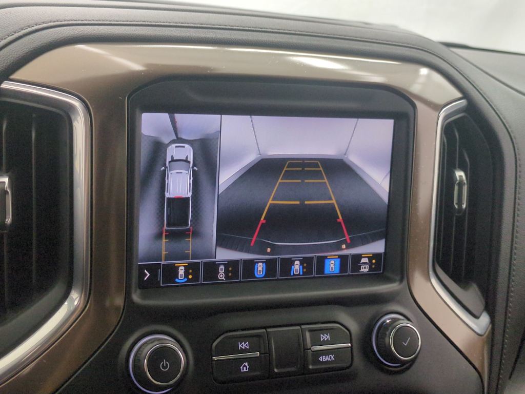 Thumbnail: 2021 Chevrolet Silverado 3500 - 32
