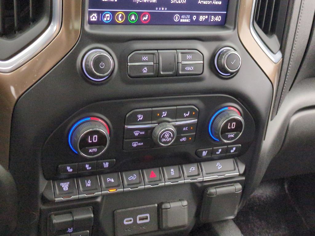 Thumbnail: 2021 Chevrolet Silverado 3500 - 34