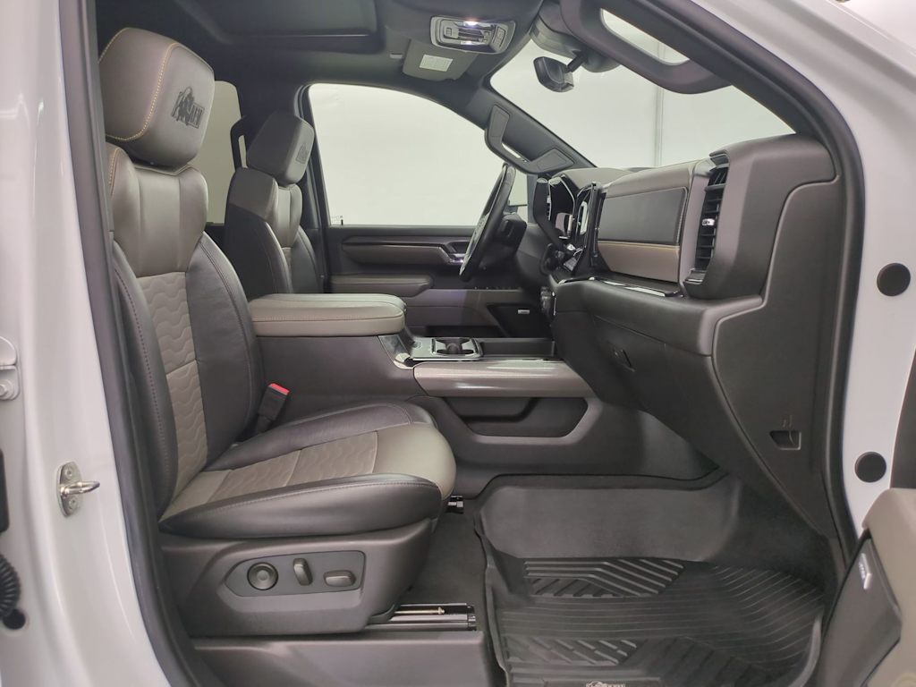 Thumbnail: 2024 Chevrolet Silverado 2500 - 12