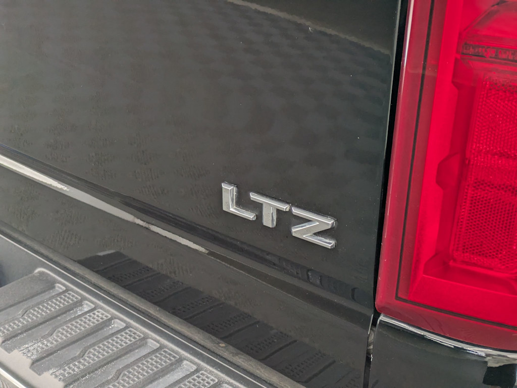 Thumbnail: 2022 Chevrolet Silverado 2500 - 25