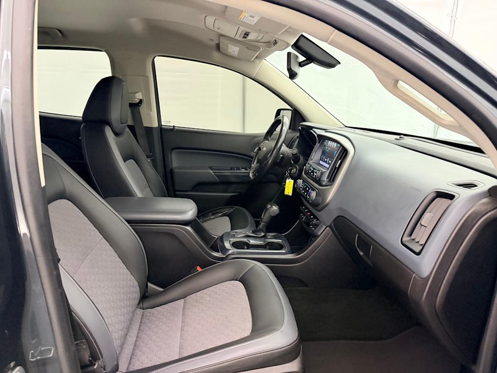 Thumbnail: 2017 Chevrolet Colorado - 12