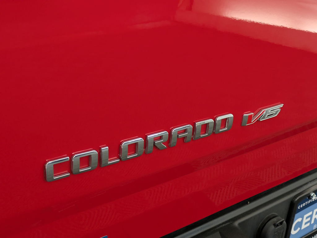 2019 Chevrolet Colorado ZR2 25
