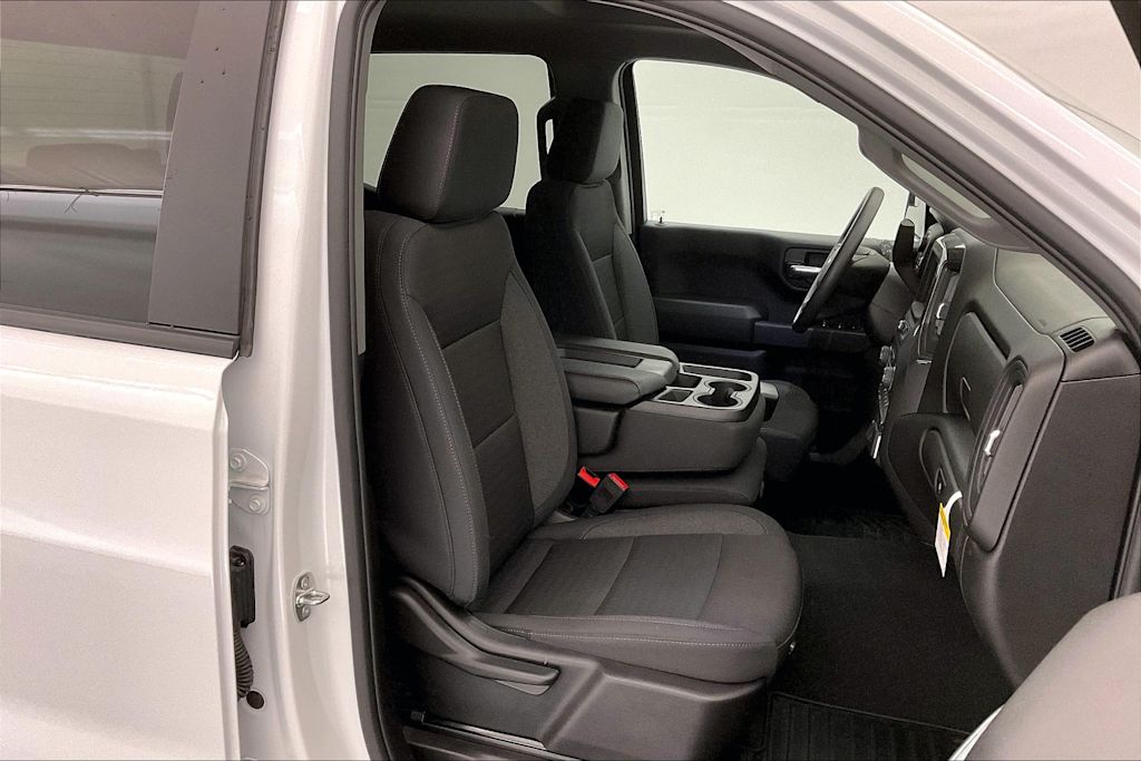 2024 Chevrolet Silverado 1500 Custom 13