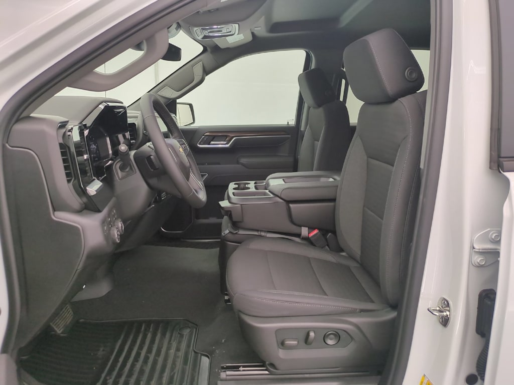 Thumbnail: 2026 Chevrolet Silverado 1500 - 11
