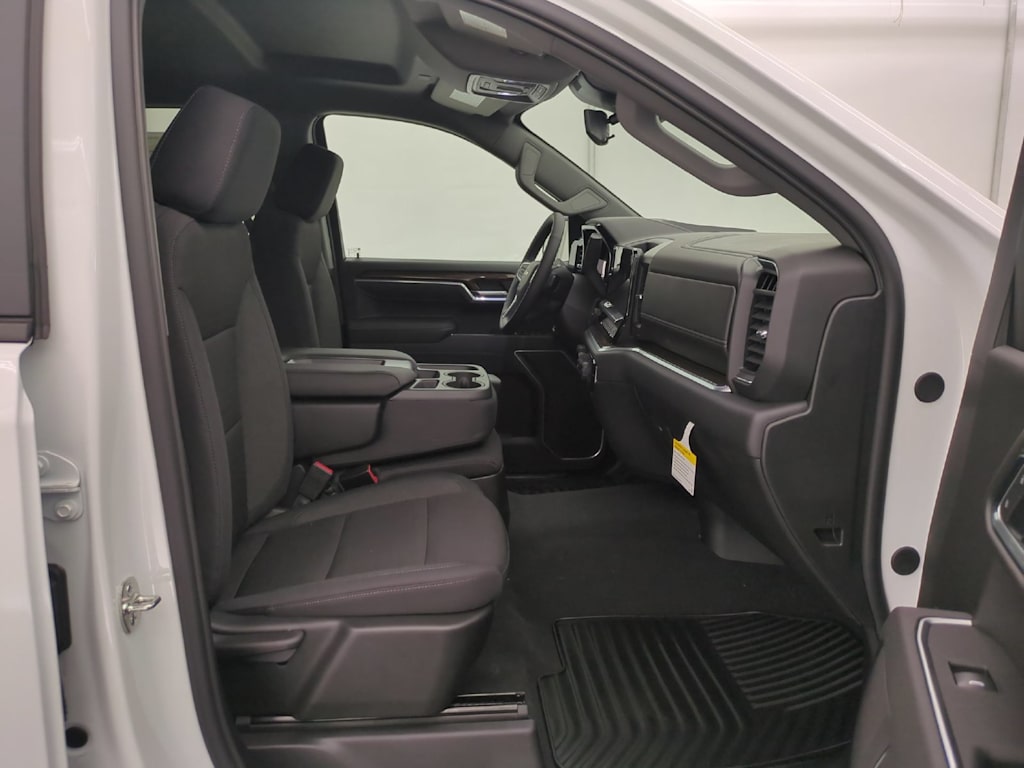 Thumbnail: 2026 Chevrolet Silverado 1500 - 12