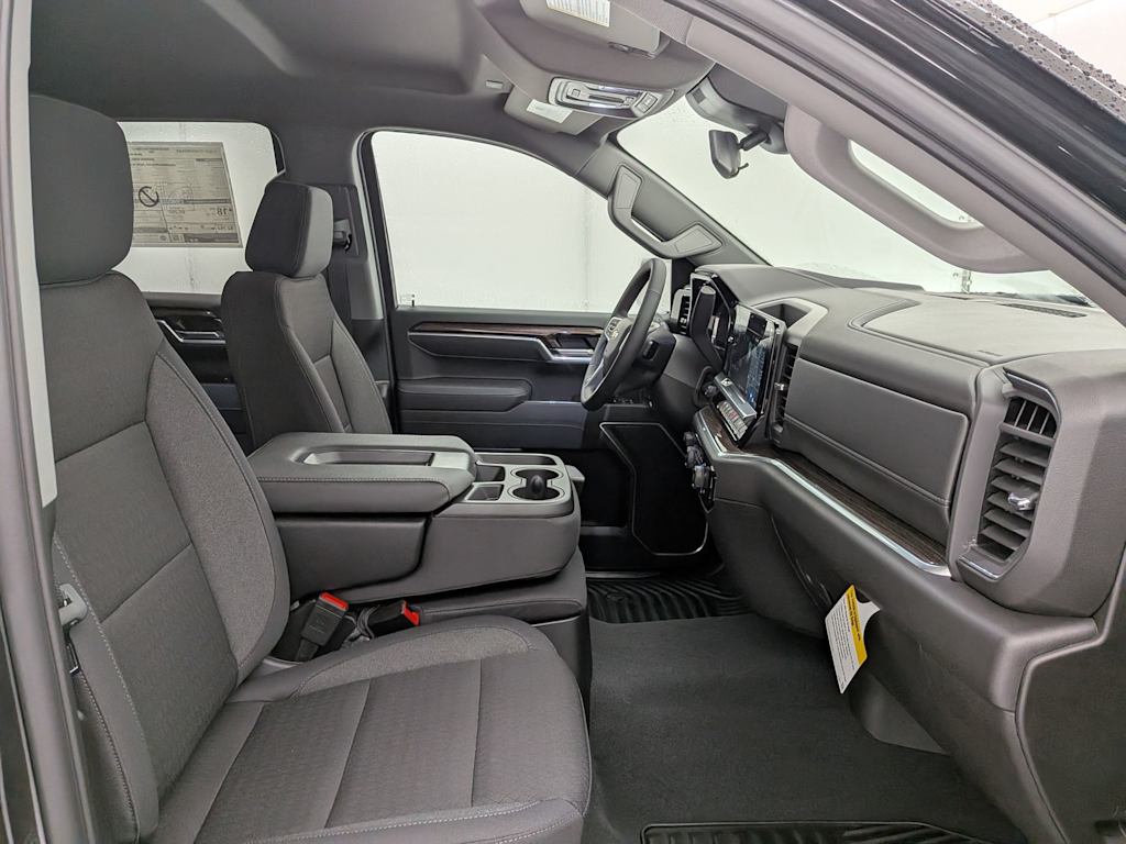 Thumbnail: 2026 Chevrolet Silverado 1500 - 11