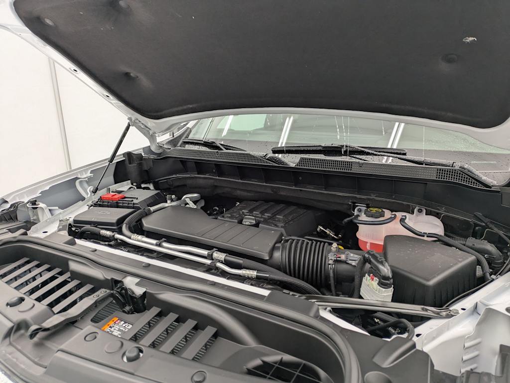 Thumbnail: 2026 Chevrolet Silverado 1500 - 9