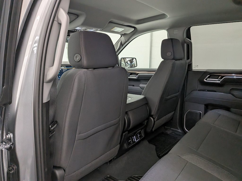 Thumbnail: 2026 Chevrolet Silverado 1500 - 13