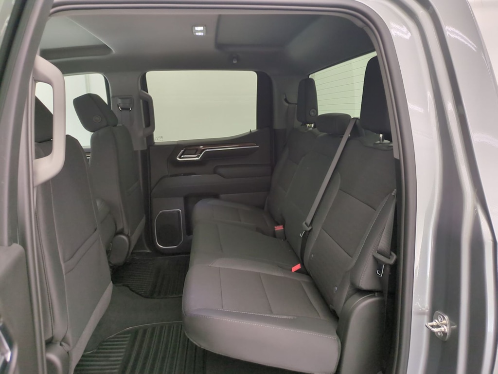 Thumbnail: 2026 Chevrolet Silverado 1500 - 25