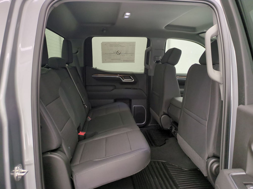 Thumbnail: 2026 Chevrolet Silverado 1500 - 26