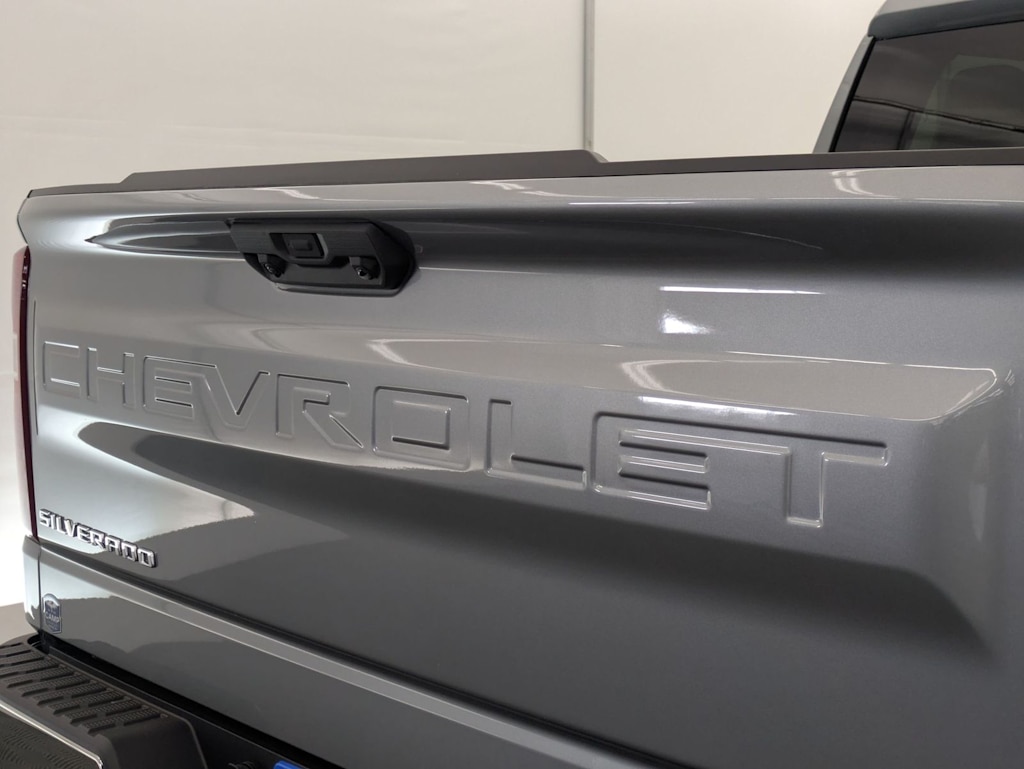 Thumbnail: 2026 Chevrolet Silverado 1500 - 24
