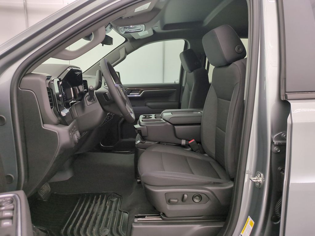 Thumbnail: 2026 Chevrolet Silverado 1500 - 11