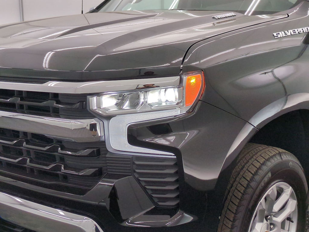 Thumbnail: 2026 Chevrolet Silverado 1500 - 23
