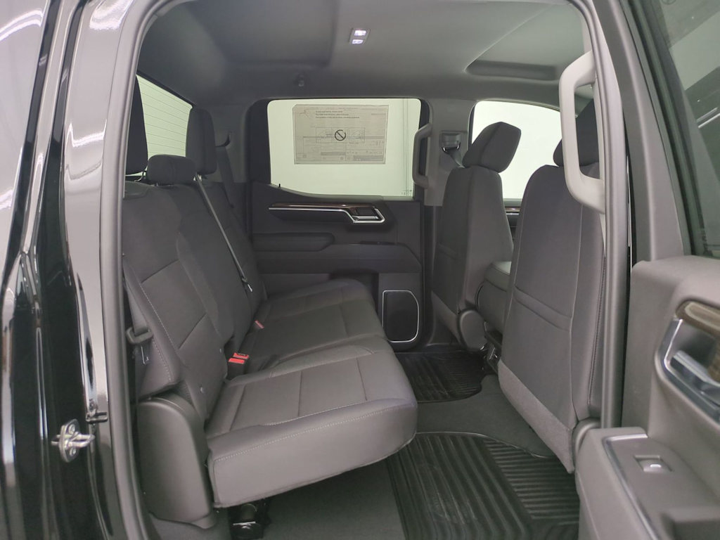 Thumbnail: 2026 Chevrolet Silverado 1500 - 26