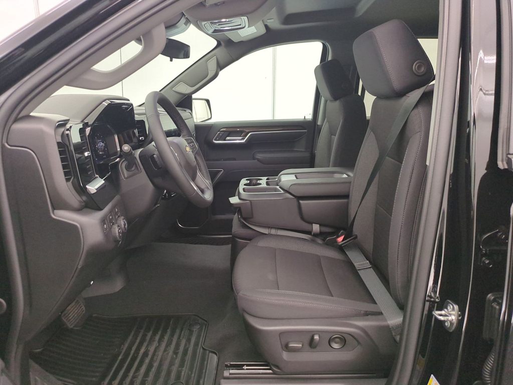 Thumbnail: 2026 Chevrolet Silverado 1500 - 11