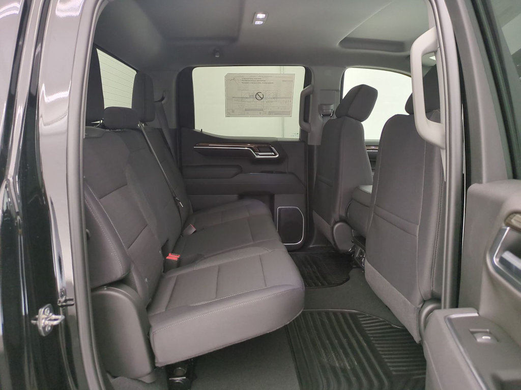 Thumbnail: 2026 Chevrolet Silverado 1500 - 26