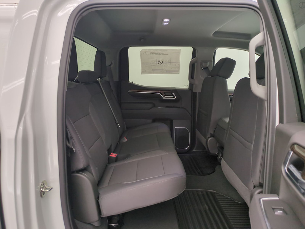 Thumbnail: 2026 Chevrolet Silverado 1500 - 26