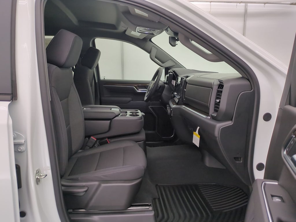 Thumbnail: 2026 Chevrolet Silverado 1500 - 11