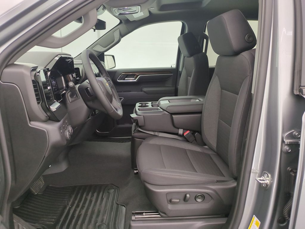 Thumbnail: 2026 Chevrolet Silverado 1500 - 11
