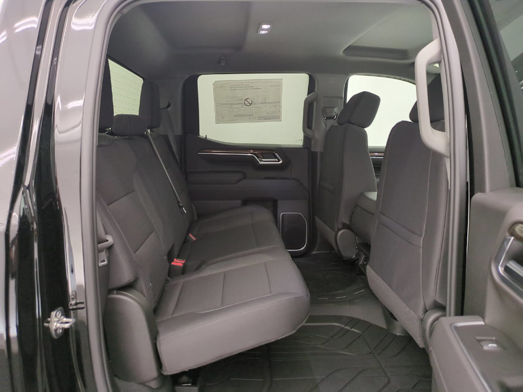 Thumbnail: 2026 Chevrolet Silverado 1500 - 26
